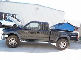 2002 TOYOTA TACOMA PRERUNNER BLACK XTRA CAB 3.4L AT 2WD Z18066